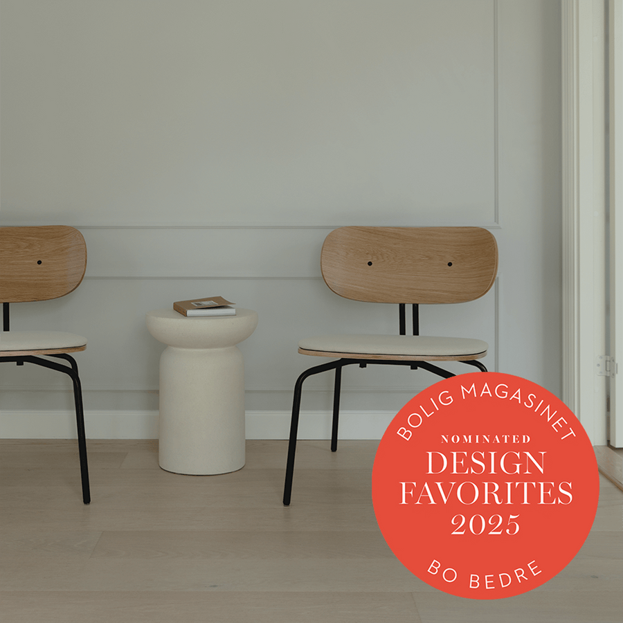 BOB design favoritter logo 2025_ENG_Nominated_Curious_lounge chair_sterling.png