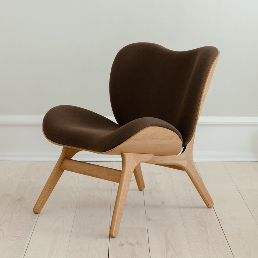 UMAGE Lifestyle Aconversationpiece Low Oak Mocca 5 2A270f04 16D4 4F33 80A4 406495D02dc8.png